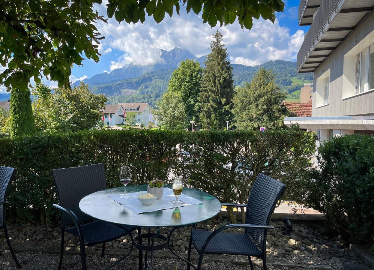Gasthaus Zur Waldegg Horw Buitenkant foto